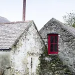 House Bed and breakfast 3*