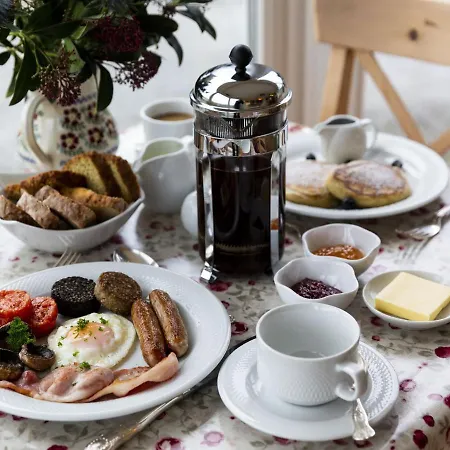 Bed & Breakfast House
