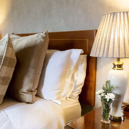 Bed & Breakfast House 3*