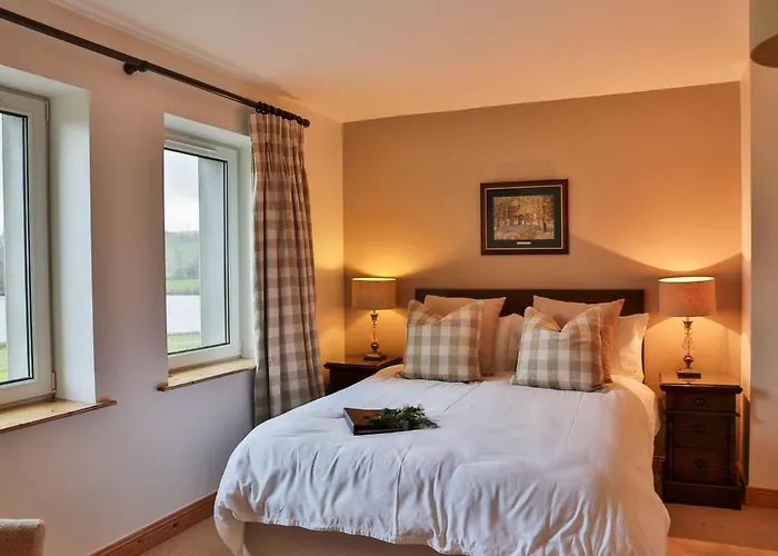 Bed & Breakfast House 3*